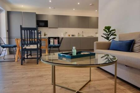 Beautiful Apartment Overlooking A Garden Λονδίνο Εξωτερικό φωτογραφία